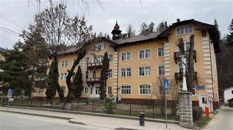 Fațada Spitalului Municipal Vatra Dornei