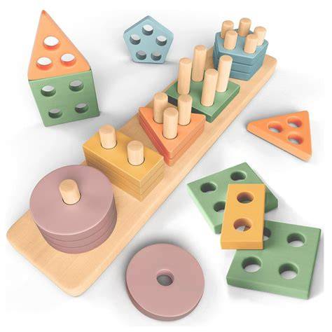 Imagine_jucarii_lemn_montessori