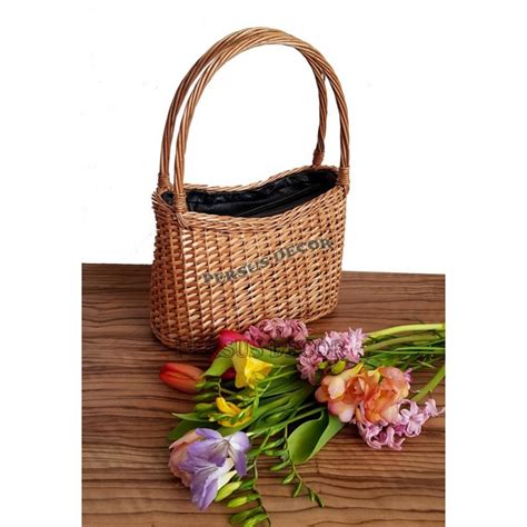 Geanta din rachita si piele