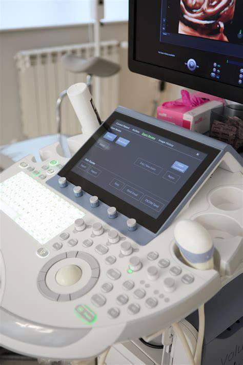 Ecografie obstetricală și ginecologică - echipamente moderne